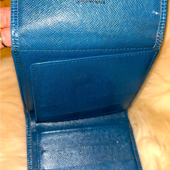 LV Epi Leather Blue Wallet- authenticated by one of the top authenticator of PM - Picture 6 of 11